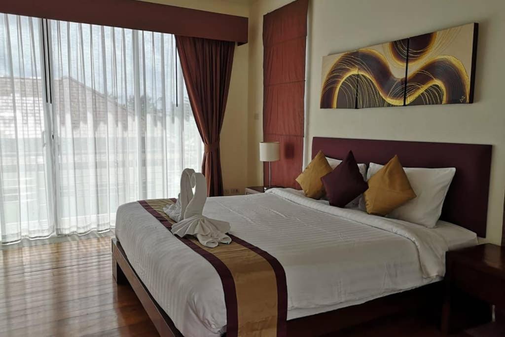 4 Bedroom Villa Kamala Beach Phuket Bagian luar foto