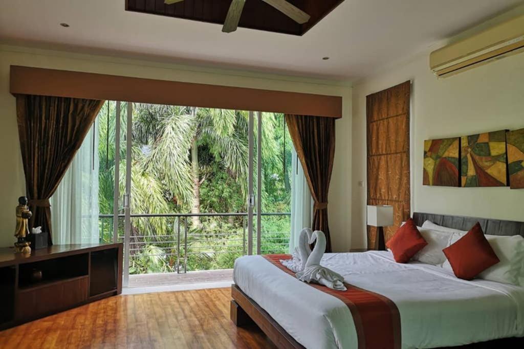 4 Bedroom Villa Kamala Beach Phuket Bagian luar foto