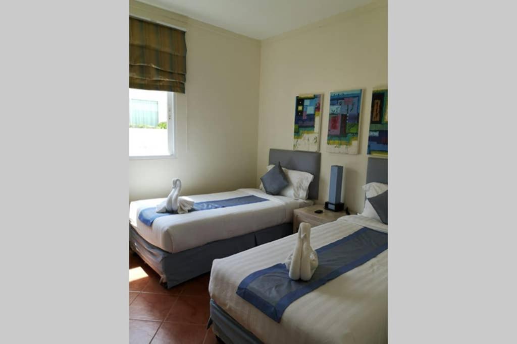 4 Bedroom Villa Kamala Beach Phuket Bagian luar foto