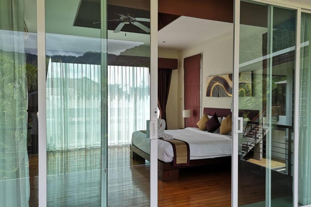 4 Bedroom Villa Kamala Beach Phuket Bagian luar foto