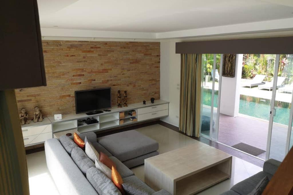 4 Bedroom Villa Kamala Beach Phuket Bagian luar foto